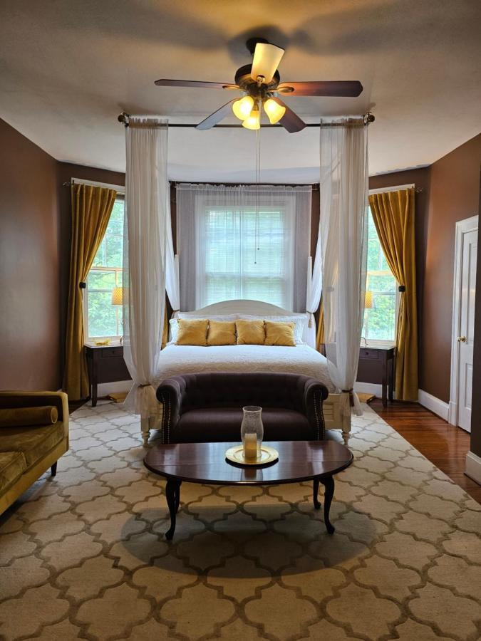 مبيت وإفطار Madison Heights Winridge Manor الغرفة الصورة