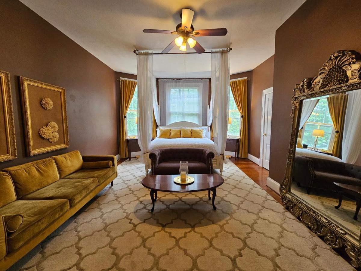 مبيت وإفطار Madison Heights Winridge Manor المظهر الخارجي الصورة